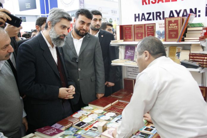 Hocaefendi TÜYAP Kitap Fuarı'nda Hocaefendi TÜYAP Kitap Fuarı'nda
